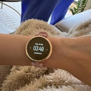 Garmin Lily small smartwatch